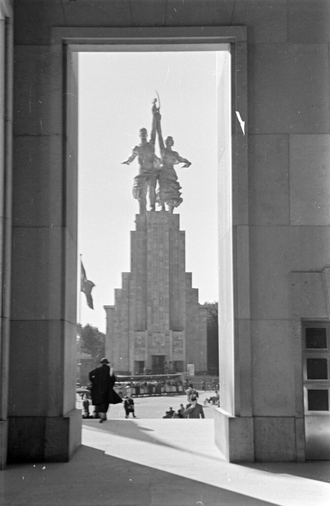 Monumento equestre di Georges Gori, immagine storica della vicenda del Genio del Fascismo