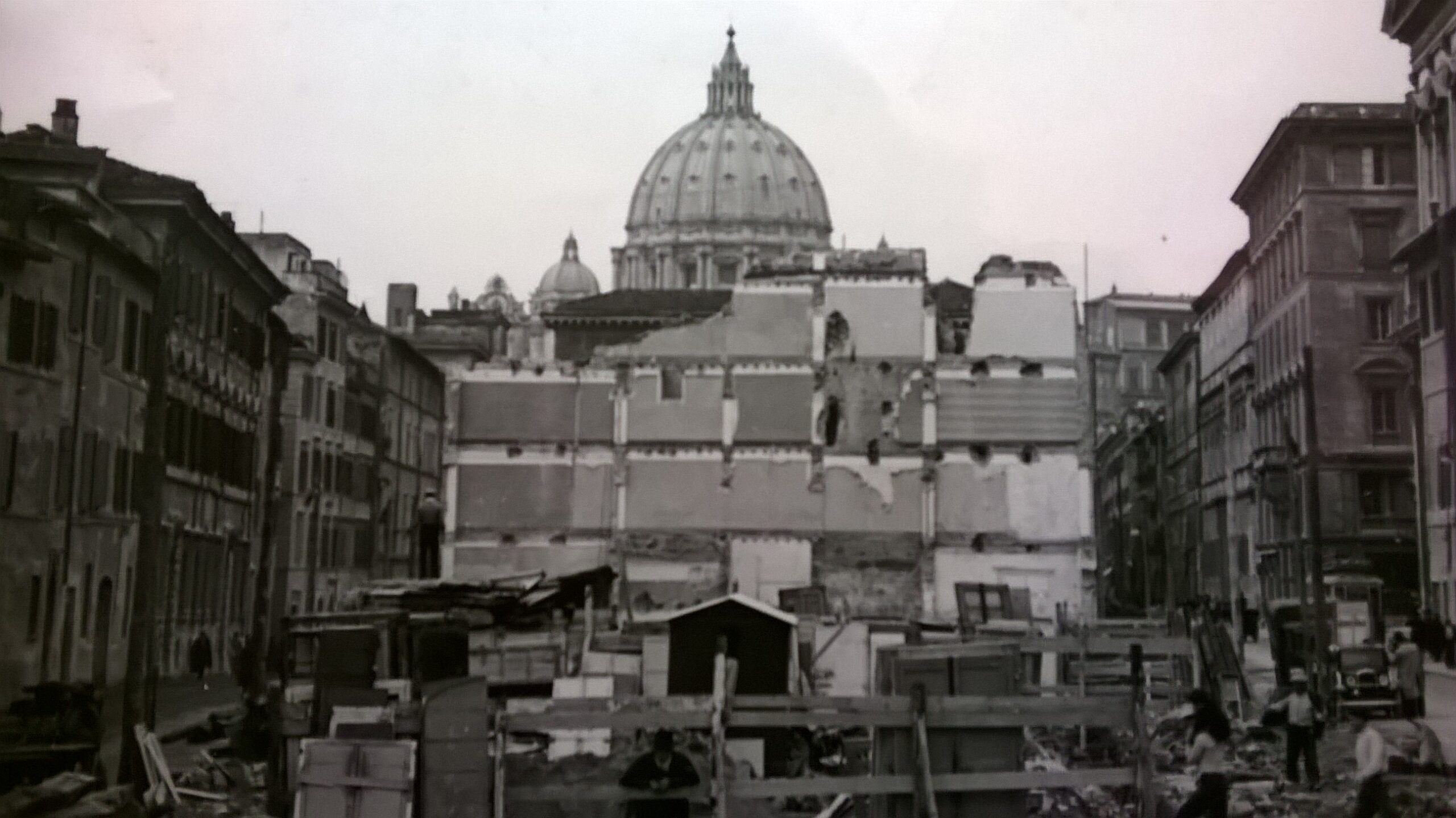 Cantiere delle demolizioni della Spina di Borgo nel 1937